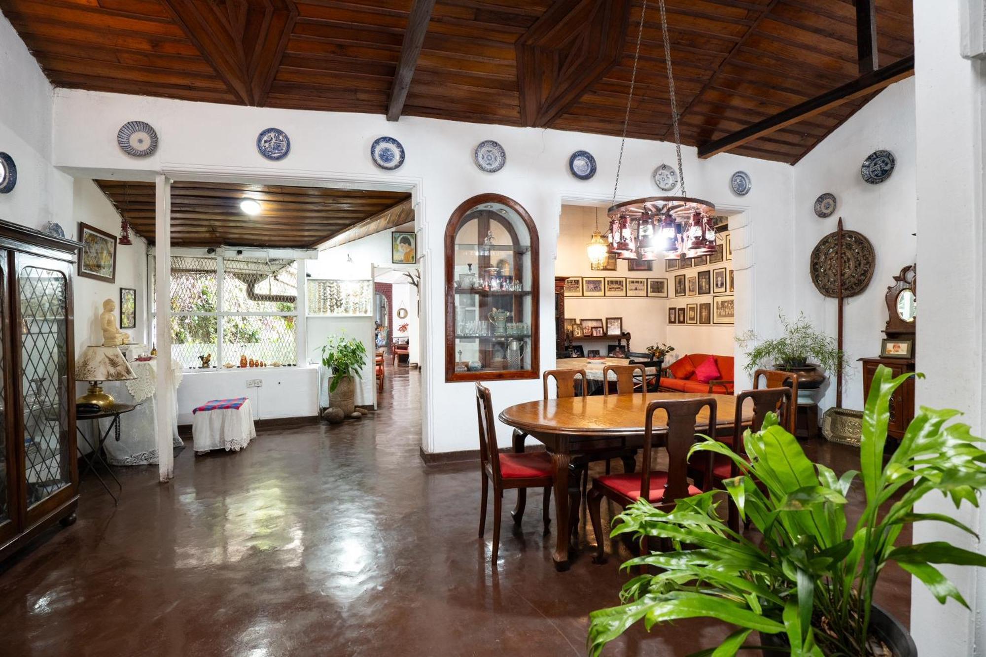 Kandy Inn Madugalle'S Family Guest House Exteriér fotografie